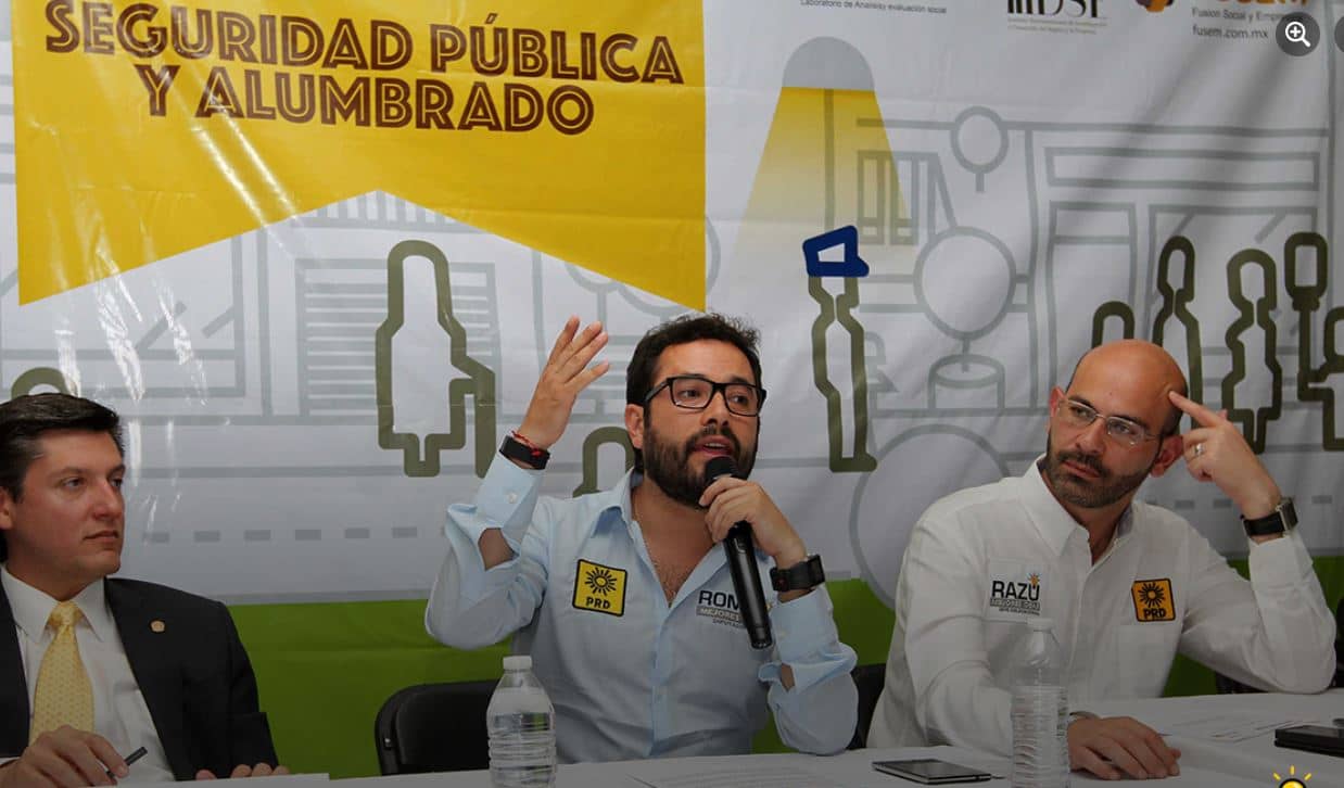 Quién es Víctor Hugo Romo Revive su pelea contra Xóchitl Gálvez portada 4