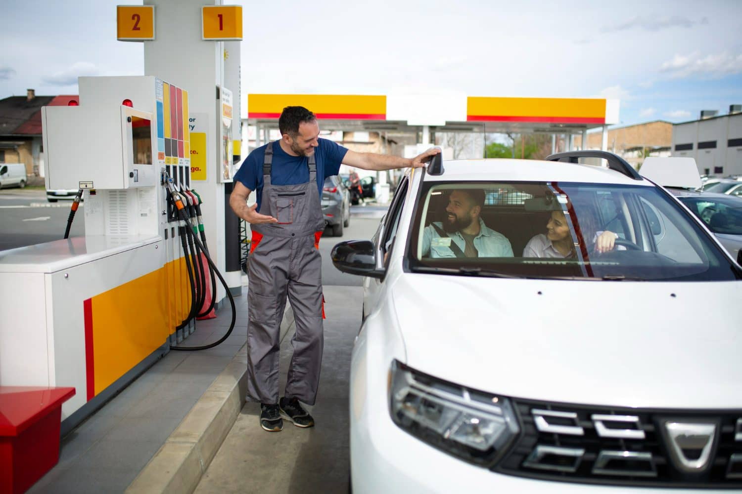 ¿Cómo encontrar las gasolineras más baratas?