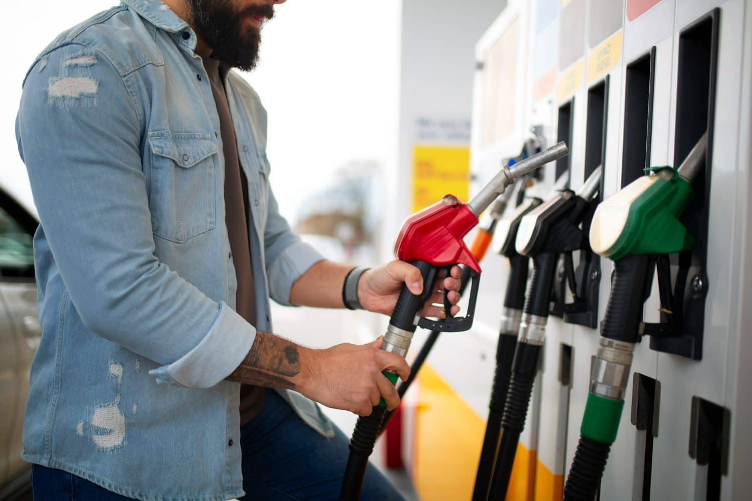 ¿Cómo encontrar las gasolineras más baratas?