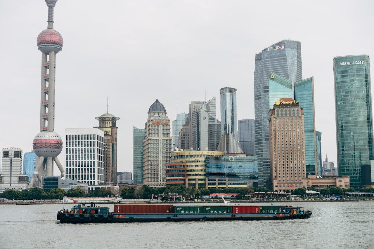El colapso de una burbuja inmobiliaria no tiene por qué destruir a China, al igual que el colapso inmobiliario de 2008 no destruyó a Estados Unidos. China podría aprender de la experiencia de otras economías asiáticas en rápido desarrollo. Foto: Pexels.