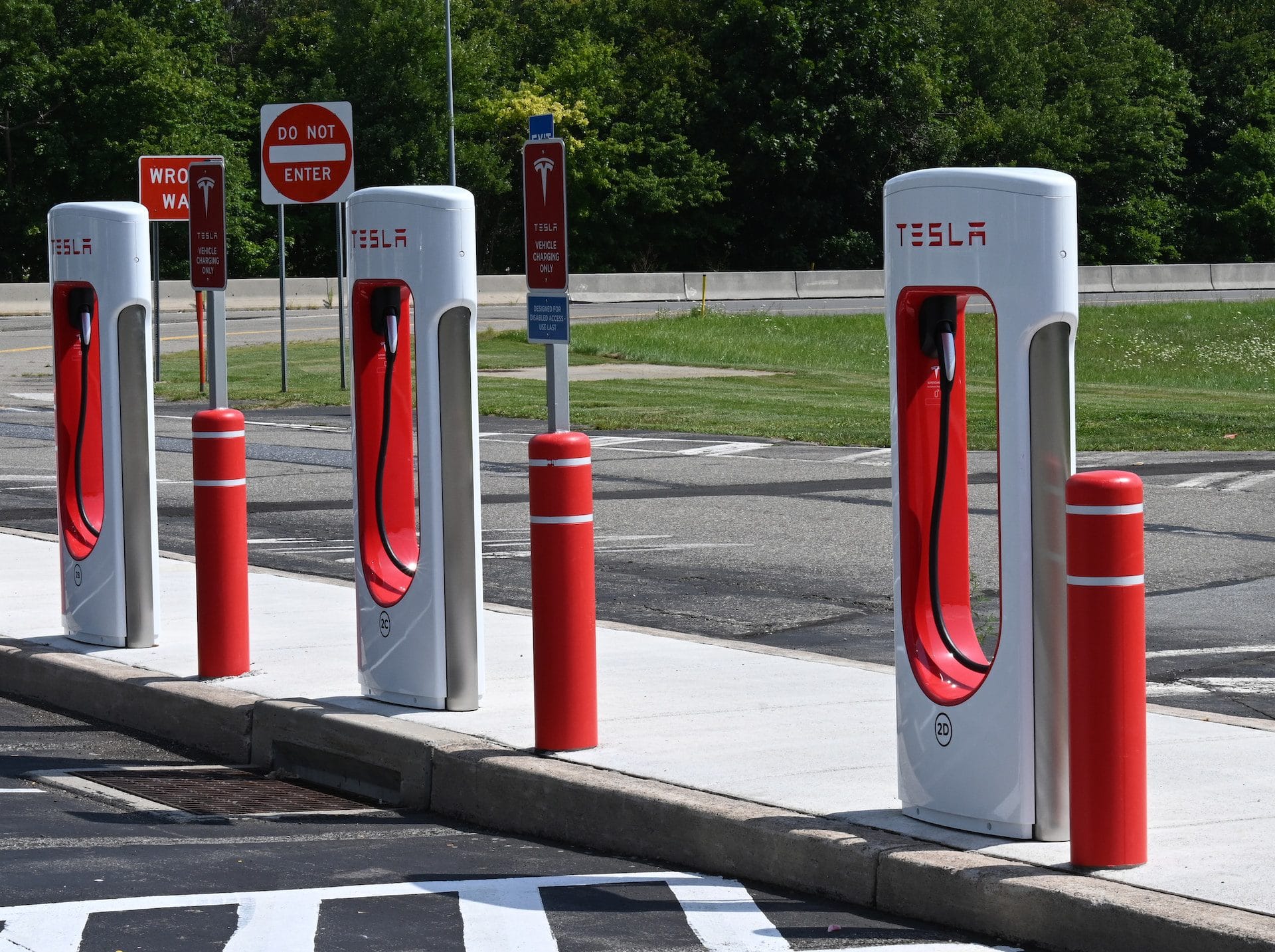 Puntos de carga para autos eléctricos ¿cómo ubicarlos?