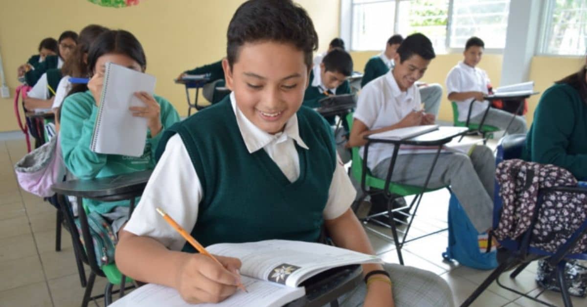convocatoria beca JuventudesGto secundaria 2024 monto 