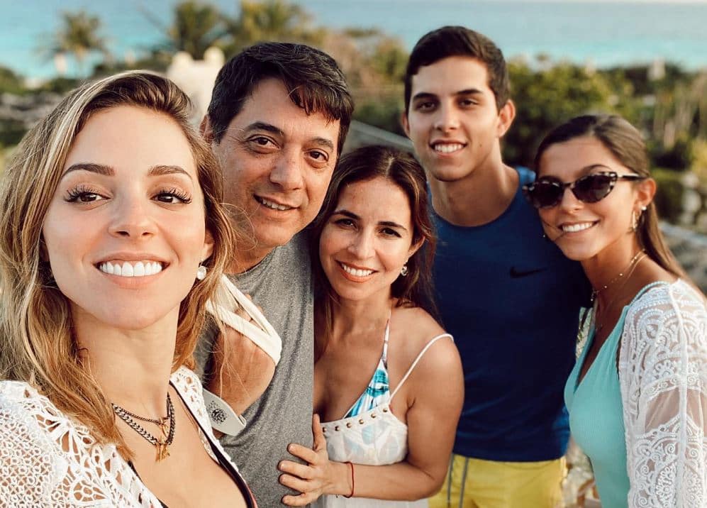 familia de mariana rodriguez 1