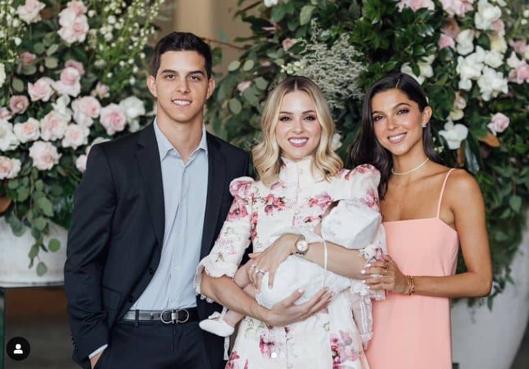 familia de mariana rodriguez 3