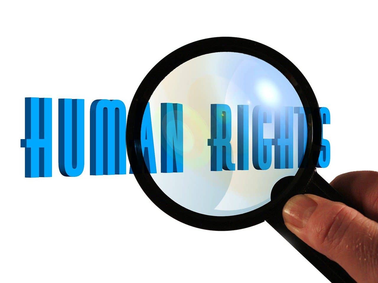 Por sí solo, el universalismo moral nos compromete simplemente a reconocer la humanidad de los demás y la realidad de su sufrimiento. Foto: Pixabay.