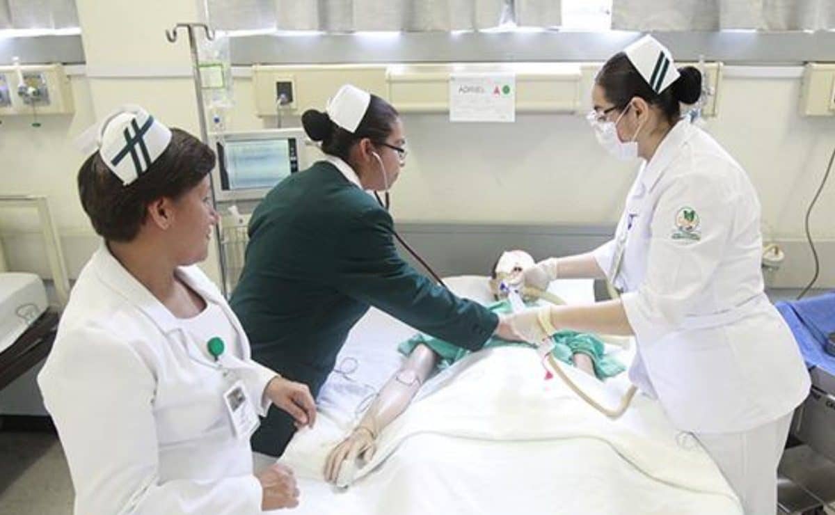 como trabajar como enfermera en el IMSS 2024