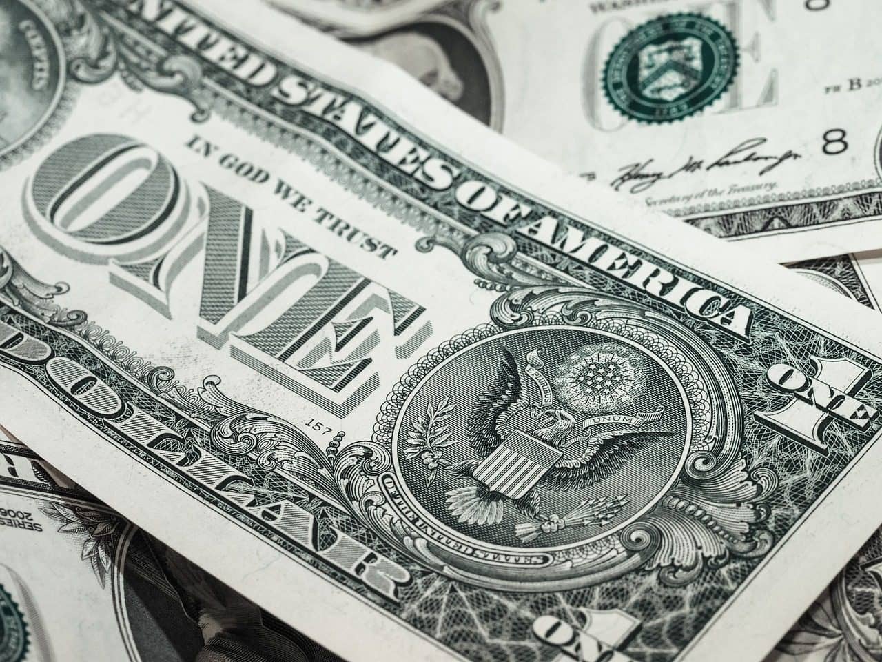 Dado que la estabilidad financiera global debe considerarse un bien público, muchas instituciones internacionales se dedican a establecer las condiciones para sostenerla. Foto: Pixabay.