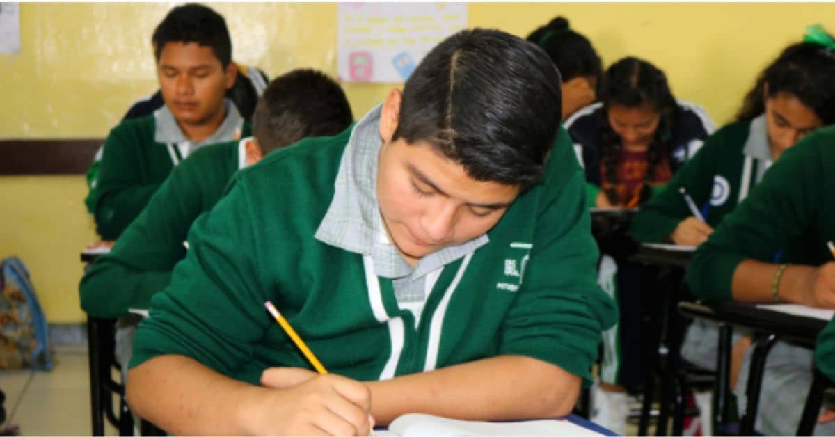 beca-rita-cetina-no-se-localizo-informacion-del-alumno beca-rita-cetina-no-se-localizo-informacion-del-alumno