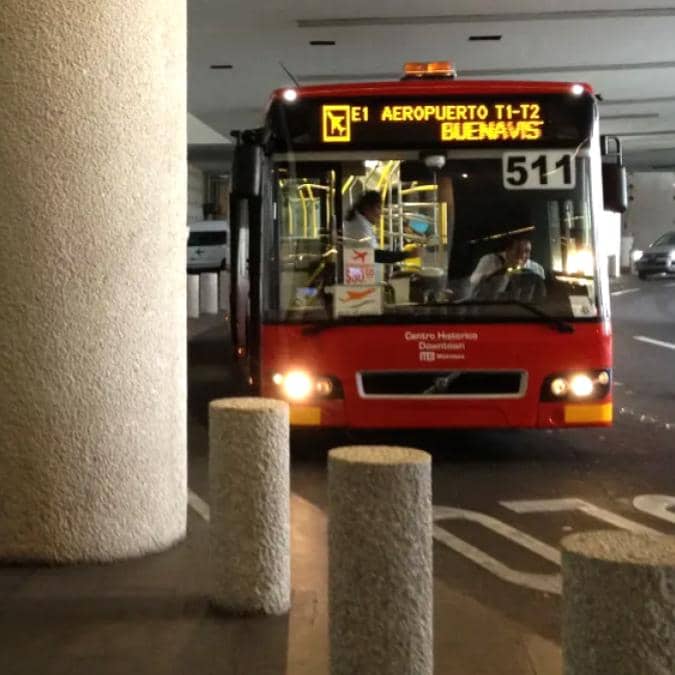 Cómo-llegar-aeropuerto-Metrobús