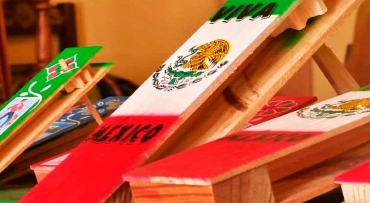 Juguetes-de-madera-tradicionales-Matraca