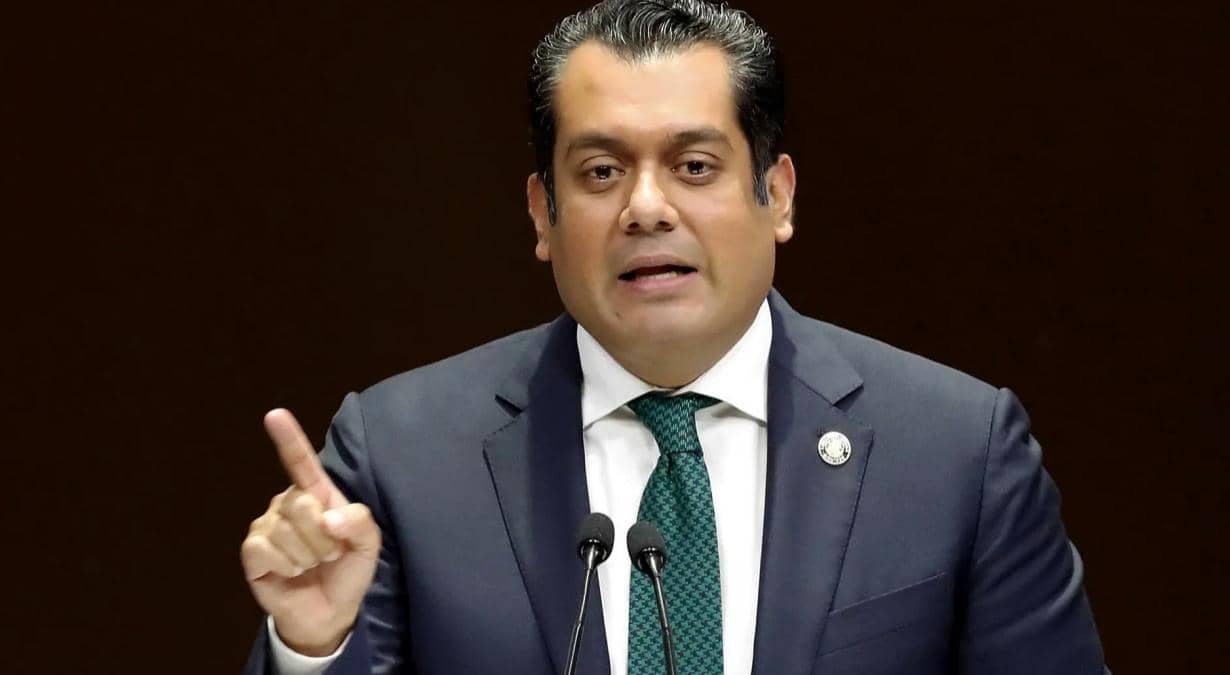 Diputado-Morena-presume-paseo-Japón