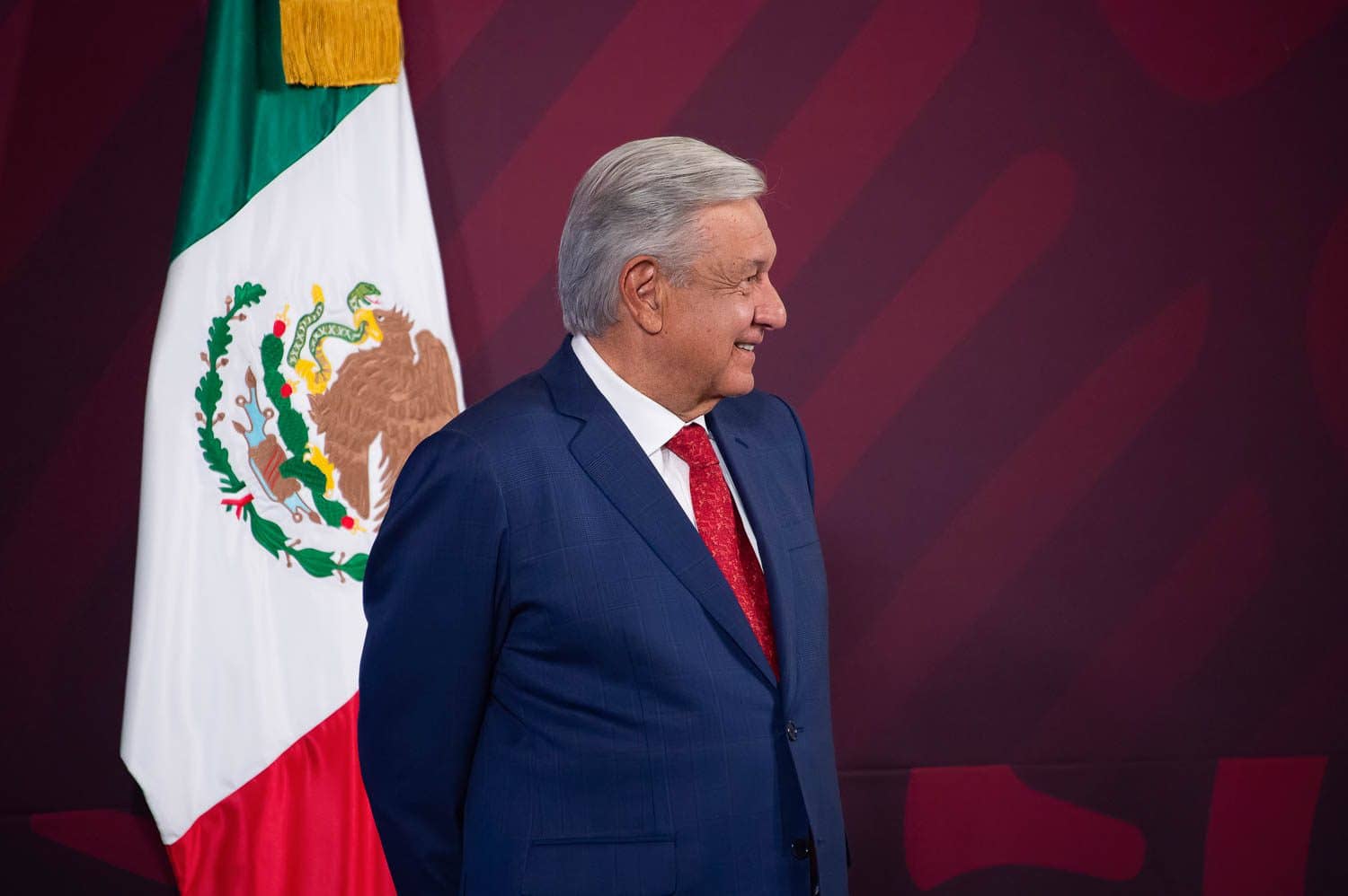 Qué opina ChatGPT de AMLO y México Entrevistamos a la popular IA de Internet y esto respondió 9