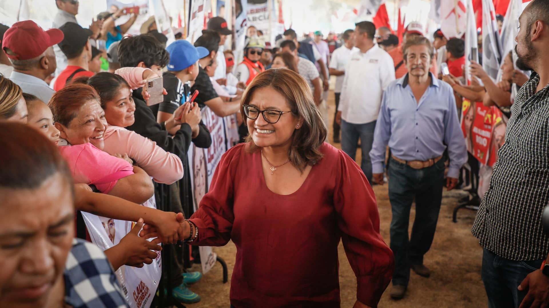 Aleida Alavez suma cuadros Iztapalapa 6