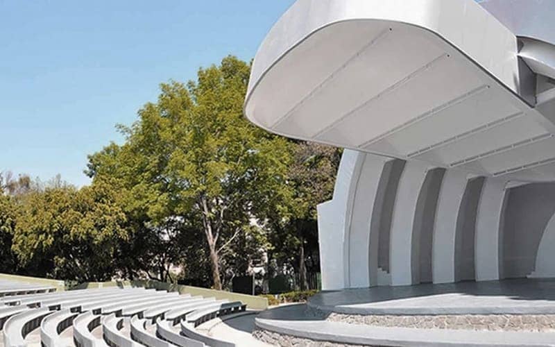 El Teatro Ángela Peralta está cerca del parque Abrahm Lincoln 