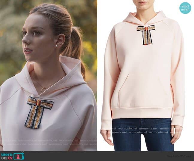 Esta página te dice qué ropa usaron los personajes de series de TV y dónde comprarla 2