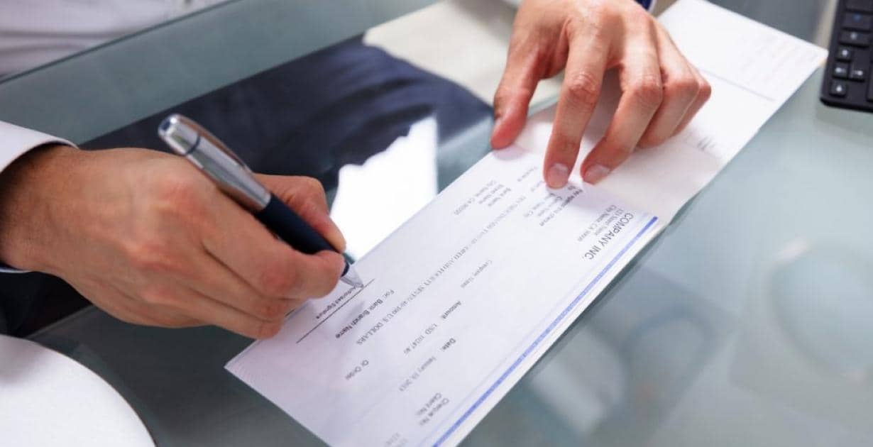 Cómo-cobrar-un-cheque-de-forma-segura-4