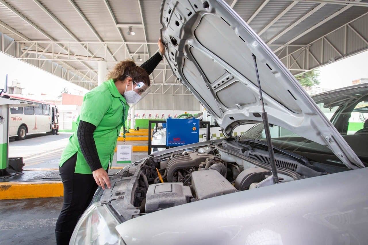 Debes revisar tu auto antes de llevarlo a verificar | Foto: Gobierno Edomex