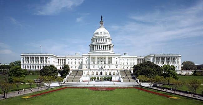 El 6 de enero de 2021, en Washington, DC, el presidente estadounidense Donald Trump, perdedor de las elecciones de 2020, se dirigió a una reunión de seguidores que luego se unieron a la turba que atacó el Capitolio de Estados Unidos. Foto: Architect of the Capitol. Wikimedia.