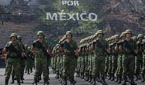 Mario Delgado destacó cifras del INEGI para mostrar la confianza de la sociedad en el ejército y la Marina Foto: Secretaría de Educación Guerrero
